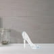 thumbnail image 1 of BESTYASH Estatua De Zapatilla De En Plástico Duradero Con Detalles Exquisitos Y Brillo, 1 of 8