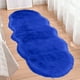 thumbnail image 4 of Fiudx Alfombra Extragrande de Felpa para Dormitorio, Suave Terciopelo, Absorbente de Agua, Base Antideslizante, Estilo Moderno para Salón, Dormitorio y Baño, Ideal Como Regalo, 50 X 140 Cm., 4 of 6