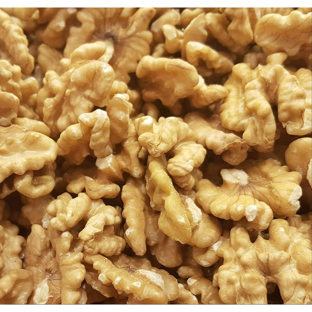 Premium Chandler Raw Walnuts Halves by Its Delish, 1 lb Bag Shelled