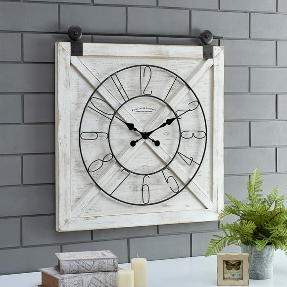 FirsTime & co Horloge Murale Porte de Grange Blanche pour Maison Bureau, Cuisine, Salon, Chambre, Carrée, Bois et Métal, Décoration de Ferme, 29 x 27 Pouces