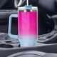 thumbnail image 4 of Vaso de 40 oz con asa y tapa con pajita, taza de viaje de acero inoxidable reutilizable y aislada que mantiene las bebidas frías, botella para agua, té helado o café, 4 of 5