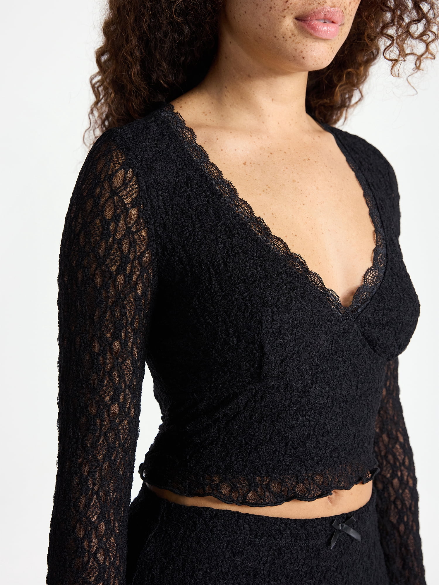 No Boundaries Lace Long Sleeve Crop Top and Midi Skirt Set, 2-Piece, Women’s