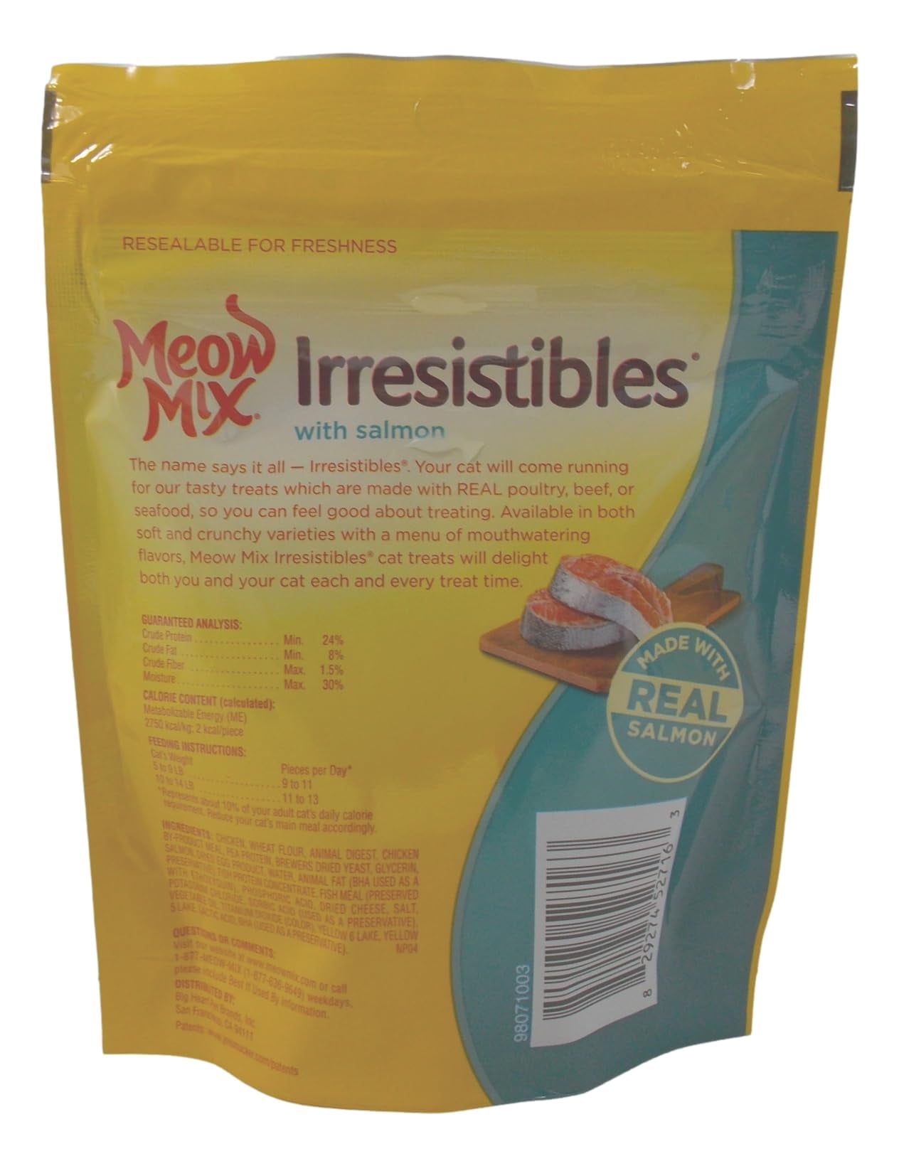 Meow Mix Irresistibles Soft Cat Treats 2 Flavor 4 Pouch Variety Pack (2 Each): Salmon, White Meat Chicken + MerlinsMart Zine | Catnip Toy