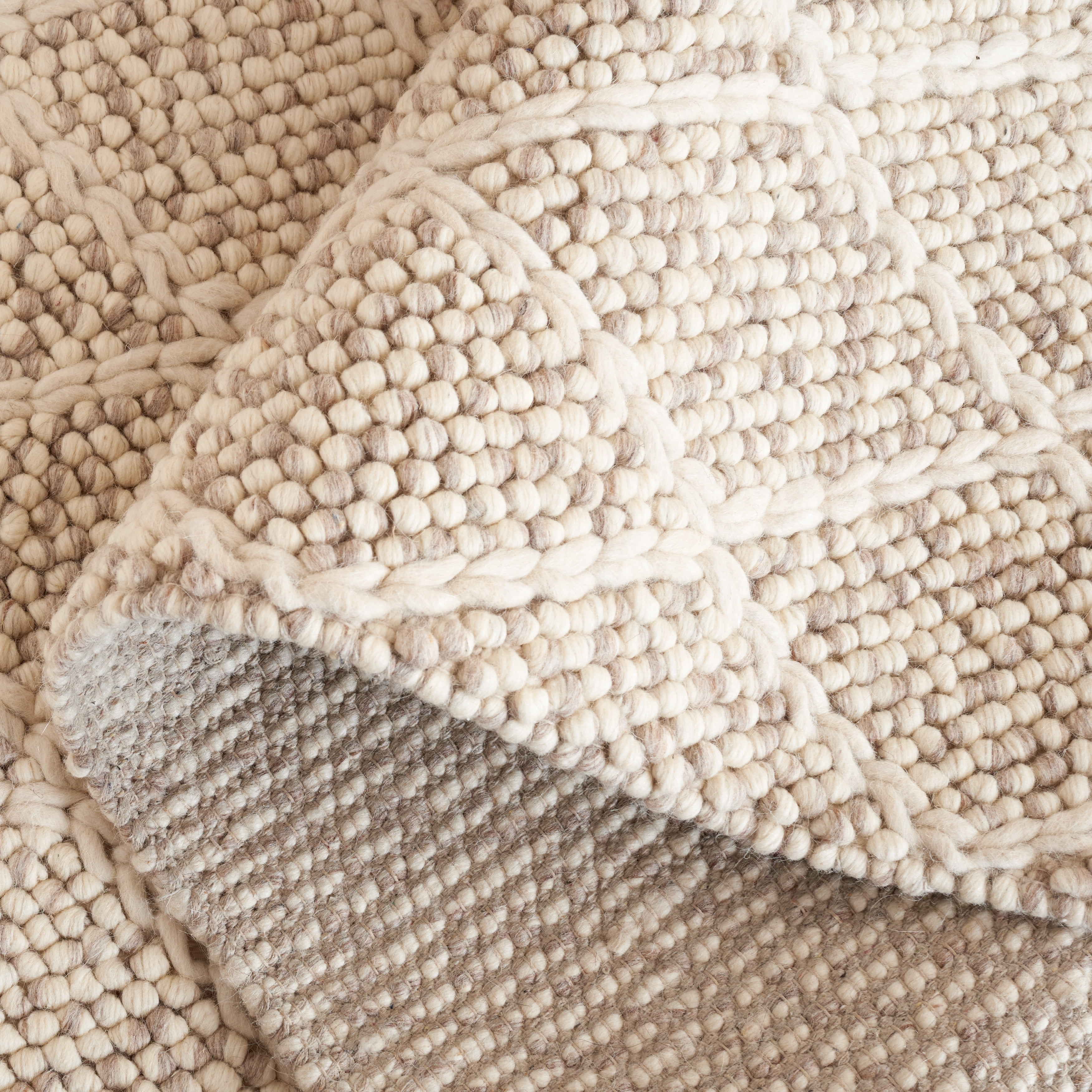SAFAVIEH Natura Montana Diamond Area Rug, Brown/Ivory, 6' x 6' Square