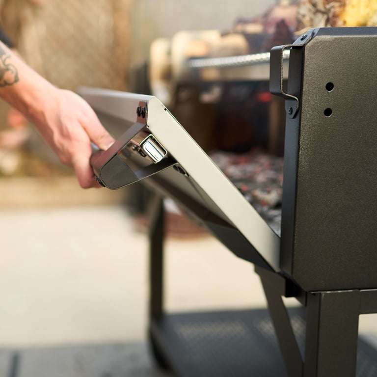 Blackstone Bronco Open Flame Grill with Soft Cover and Coal Rake