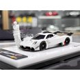 thumbnail image 1 of Modèle Résine 1:64 de Voiture Bianco Benny, 1 of 6