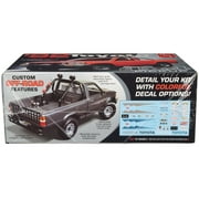 AMT 1992 Toyota 4x4 Pickup 1/20 AMT1425 Plastics Cars/Trucks Other
