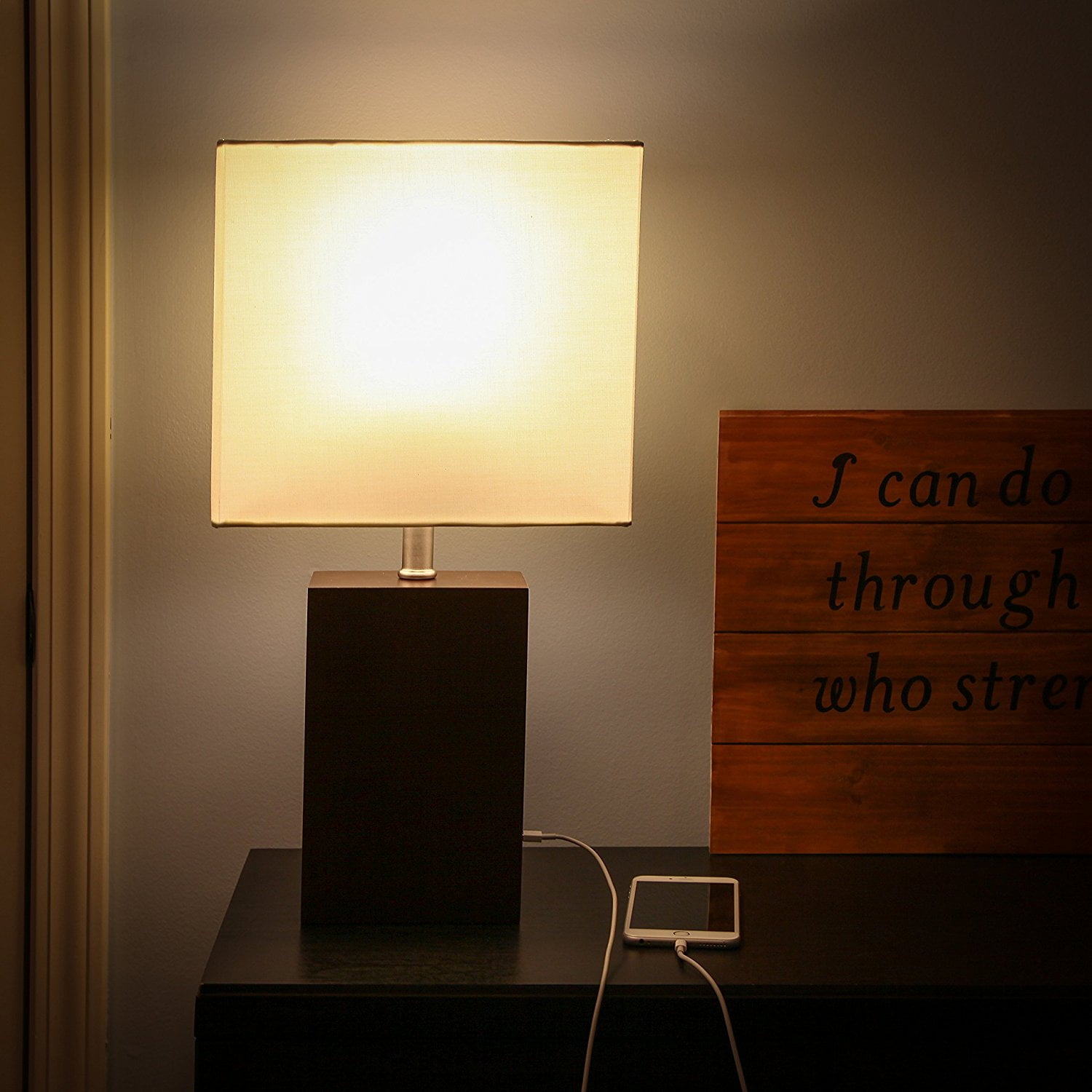 brightech usb lamps