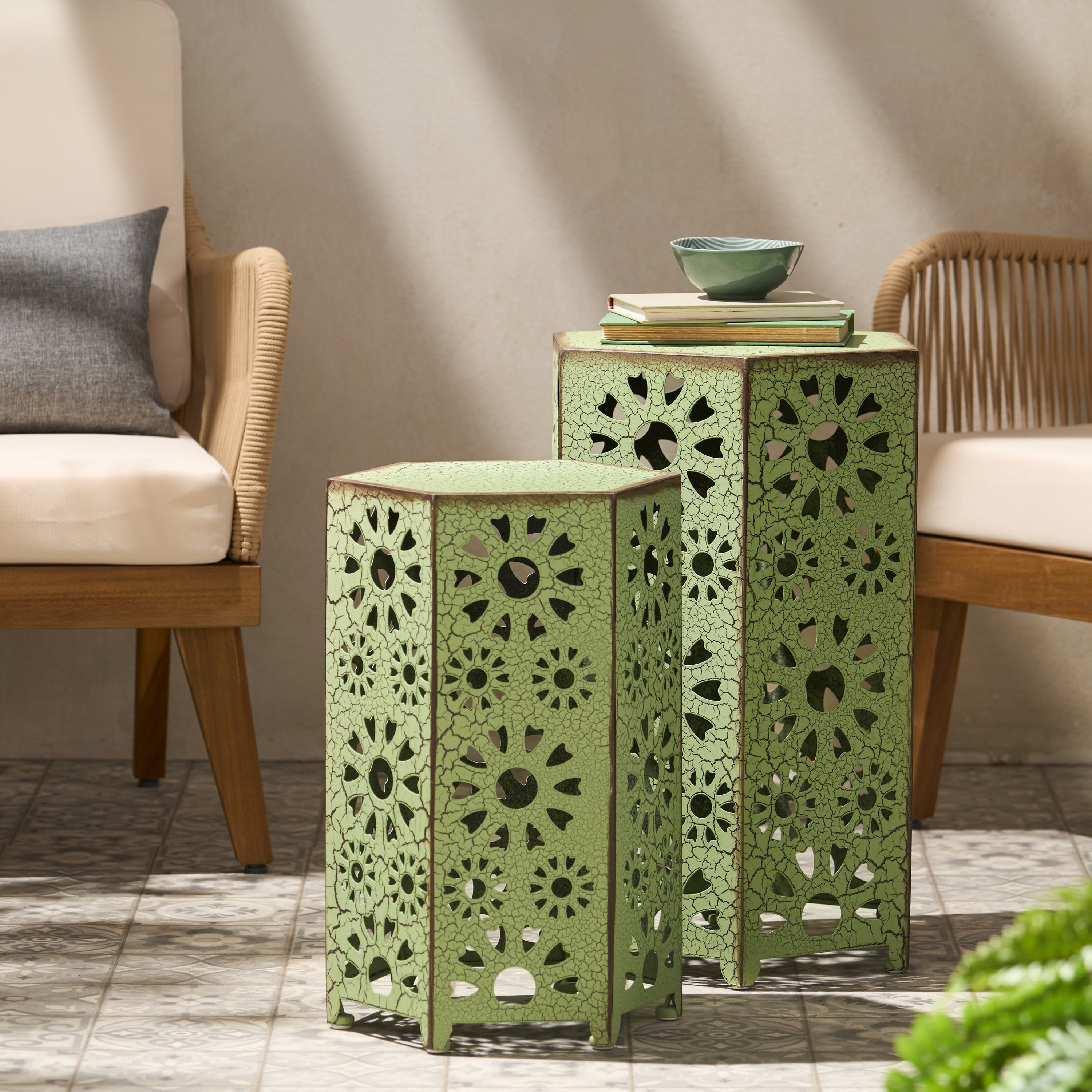 Outdoor Hollow Out Side Table Set of 2, Iron Craft Accent Tables for Patio Garden, Crackle Green