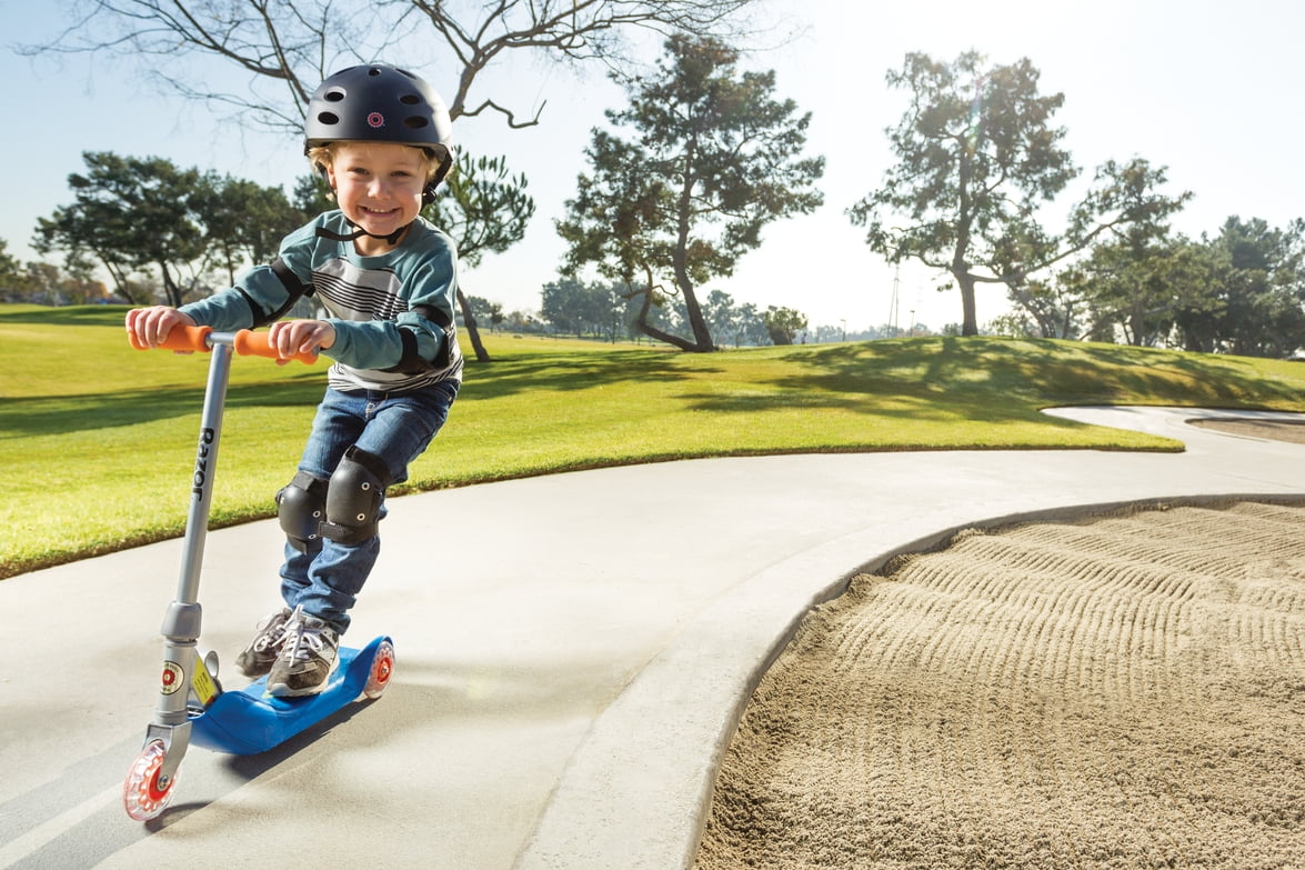 razor folding kiddie kick scooter