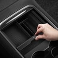 thumbnail image 1 of Bandeja organizadora para consola central Spigen Tesla Model 3 e Y, 1 of 9