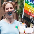 thumbnail image 4 of Paquete de 2 pinturas faciales Pride Rainbow, lápiz de cera con color de la bandera del arco iris del orgullo gay para el cuerpo de la cara, accesorios de maquillaje LGBT oso de fresa Hogar, 4 of 5