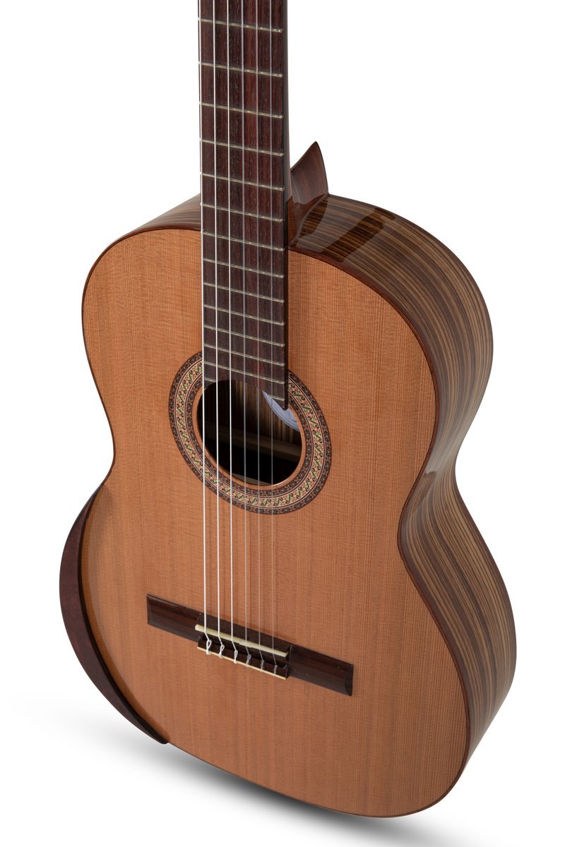 Manuel Rodriguez Academia 40-C 4/4 Classical Guitar  Cedar Gloss w/ Armrest