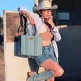 thumbnail image 2 of Bolso Wrangler WG3-8321JN para mujer con correa cruzada, 2 of 7