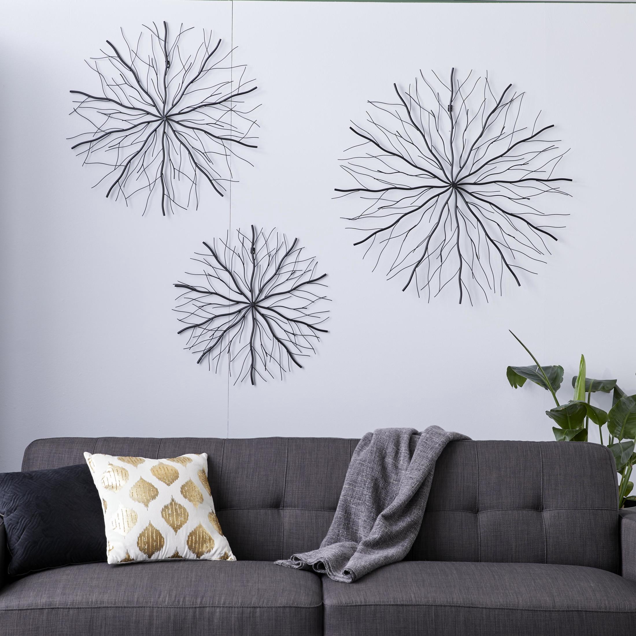 DecMode Black Metal Starburst Wall Decor with Branch Inspired Design (3 Count)