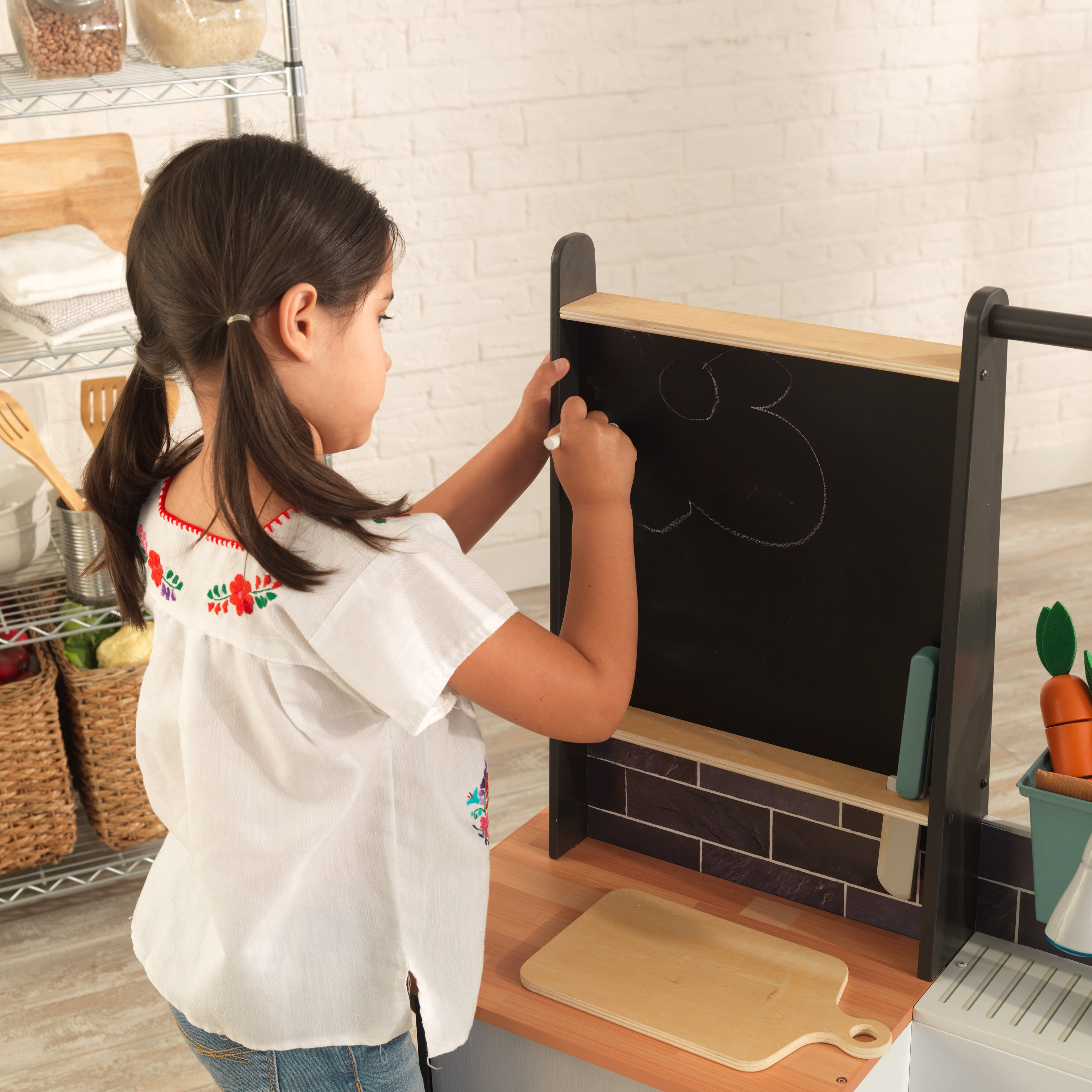 KidKraft Farm to Table Play Kitchen with EZ Kraft Assembly ...