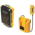 thumbnail image 3 of Mochila para herramientas DEWALT con carga USB y 20 bolsillos, 3 of 8