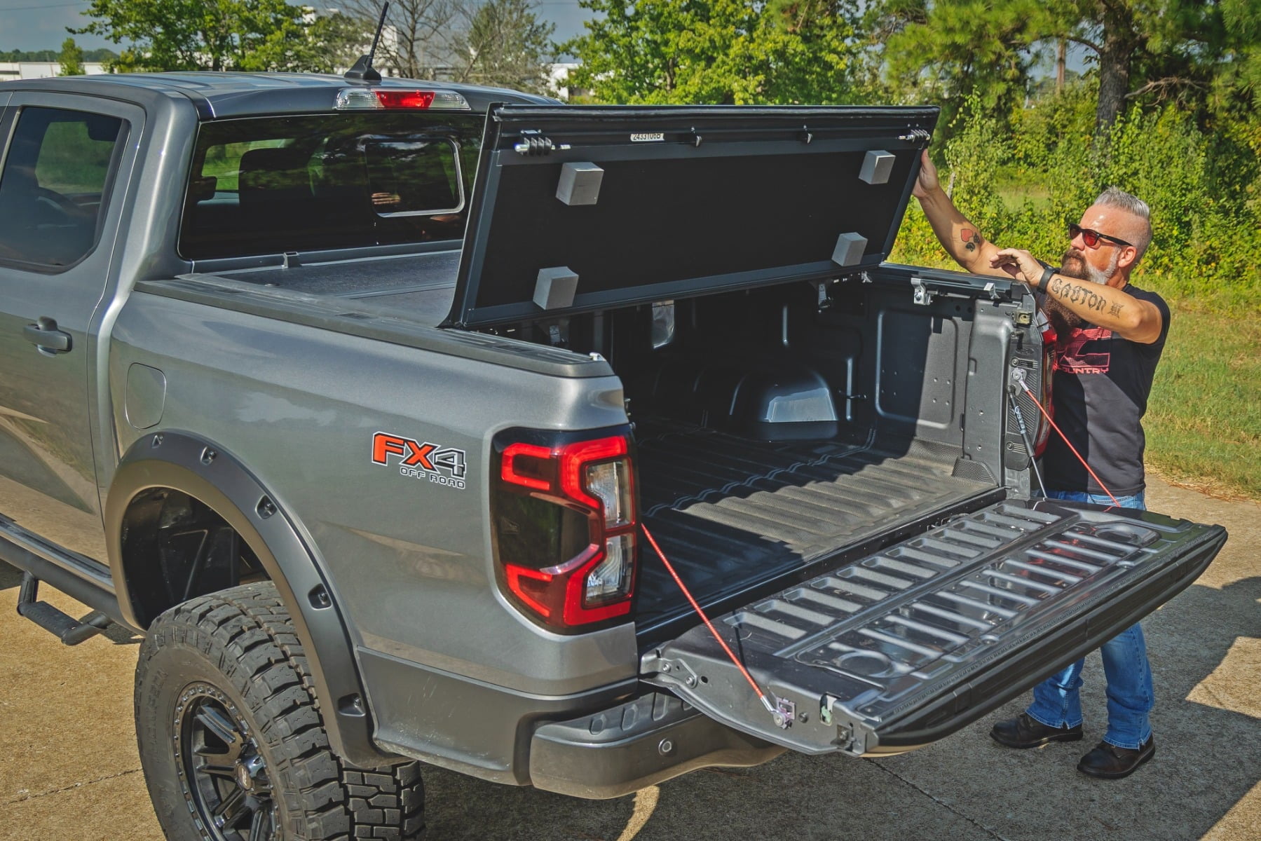 Rough Country Low Profile Bed Cover for 2019-2023 Ford Ranger | 5' - 47220500B