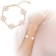 thumbnail image 2 of Versátil Pulsera Doble con Cinco Flores Pequeñas Como Regalo para Parejas, 2 of 4