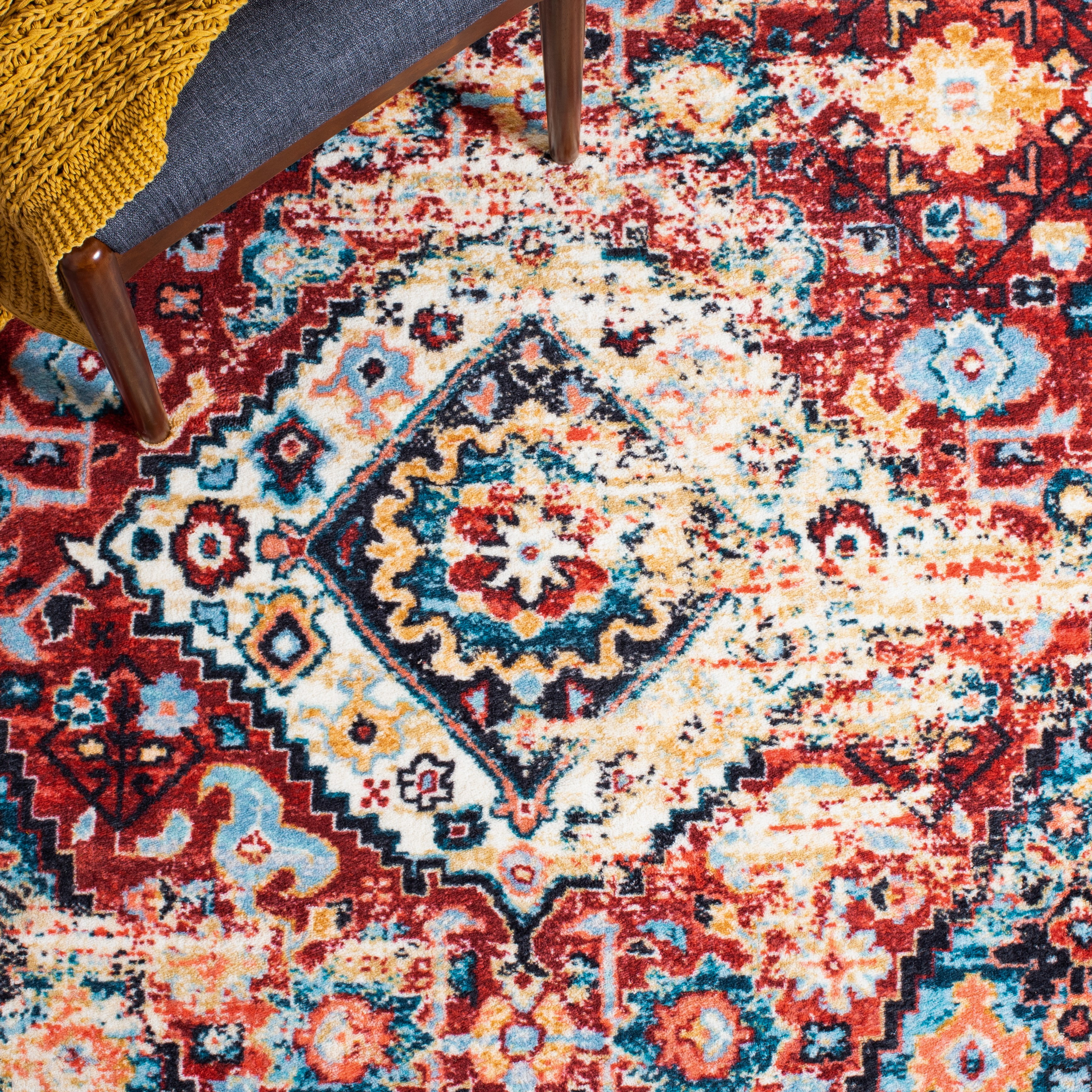 SAFAVIEH Riviera Jacob Oriental Polyester Machine Washable Area Rug, Red/Blue, 4'5" x 6'