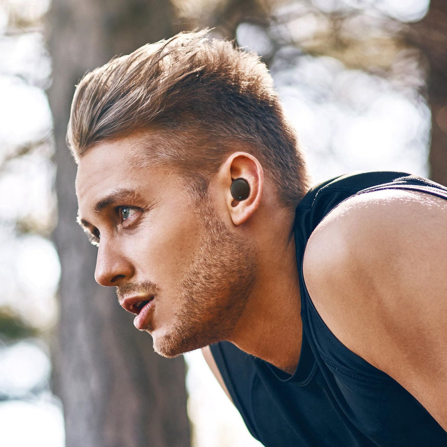 onn. Wireless In-Ear Earphones with Charging Case, Up to 20 Hours Playtime