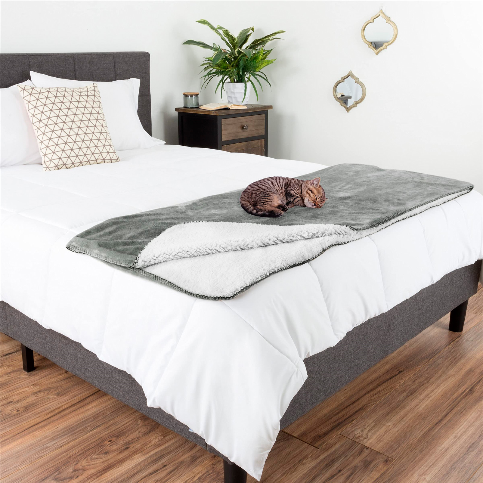 100% Dog Bed Cover Waterproof Pet Blanket Sofa Couch Furniture Protector Car Bed from Spills Stains for Dog and Cat Blankets (Size-L: 150cm-L x 127cm-W)