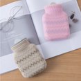thumbnail image 2 of Naiovety Botella de agua caliente con manga de punto reutilizable para niños y adultos, regalos, calentadores de manos, bolso de relleno de silicona, Suministros térmicos Gris Naiovety HA005347-02, 2 of 6
