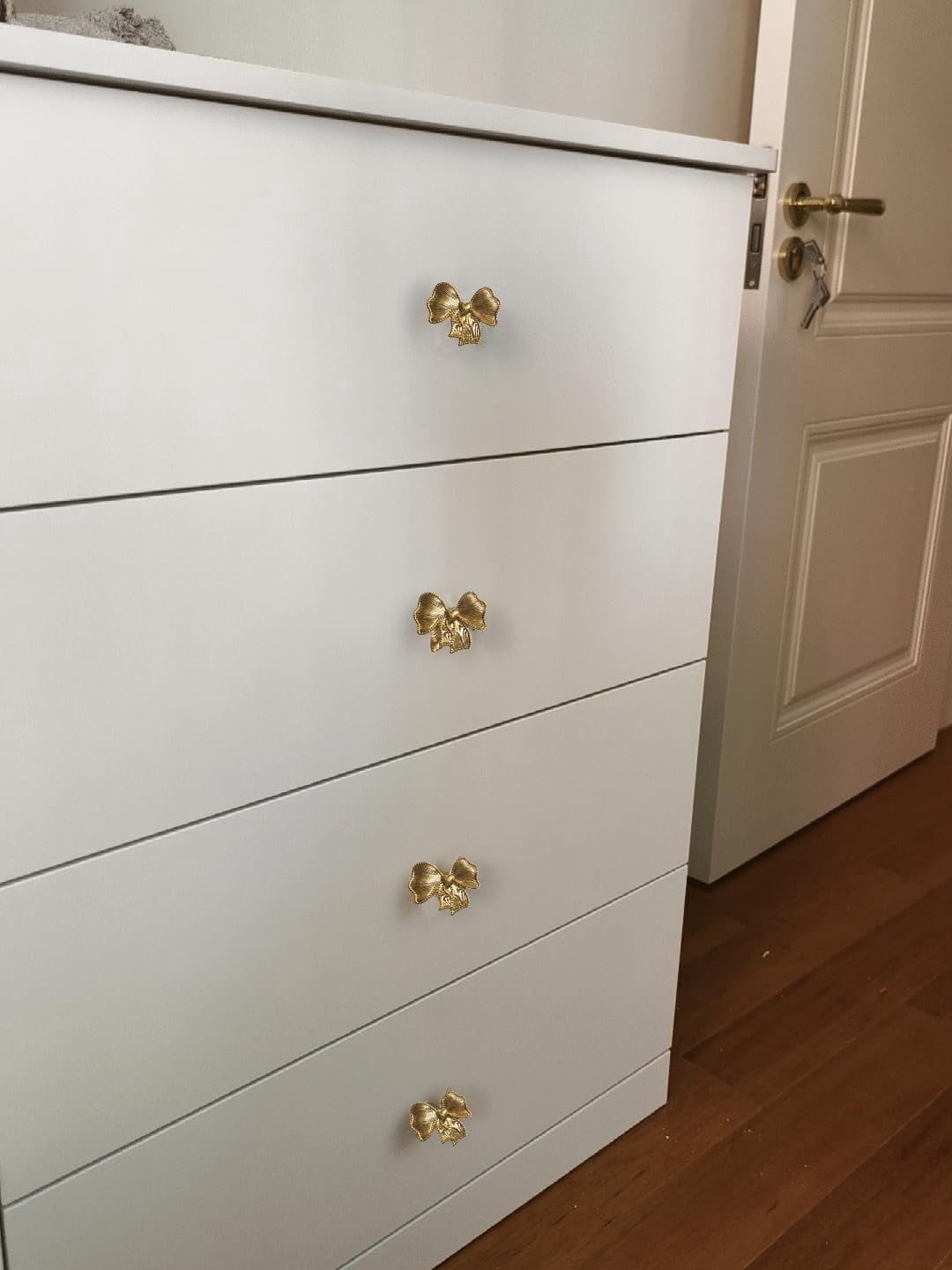 CATPAN 6 Pack Antique Gold Bow Cabinet Knobs Brass,Rustic Bowknot Drawer Dresser Furniture Knobs and Pulls Vintage for Kitchen,Bathroom, Bedroom,Kid Room (Gold-1)
