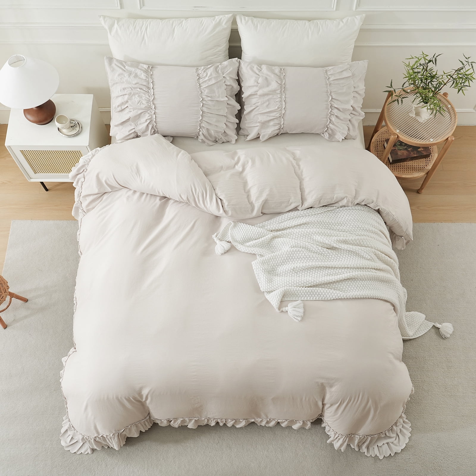Ruffle Comforter Set Queen Size,Shabby Chic Boho Bedding Sets, Soft Fluffy Comforter Sets for All Season,Vintage Ruffled 3 Pcs Microfiber Lightweight Quilt Set for Home Decor