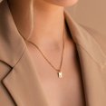 thumbnail image 4 of Nouveau Collier Pendentif Alphabet Carré A-Z pour Femmes Chaîne Clavicule Initiale en Acier Inoxydable Collier Bijoux, 4 of 6