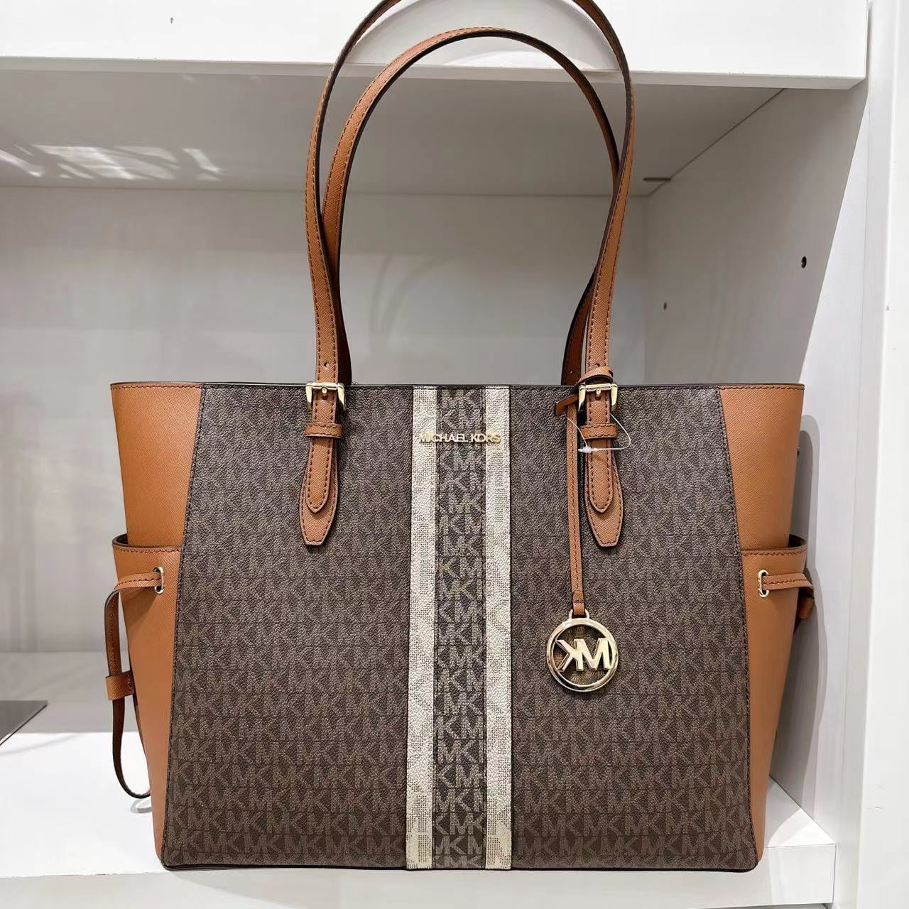 MICHAEL KORS 35F2G2GT7B Gilly Large ColorBlock Logo and Leather Tote