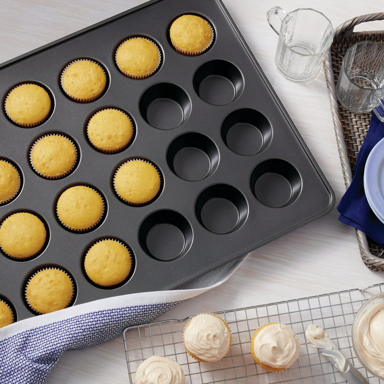 Moule pour 24 mini muffins et cupcakes - Wilton