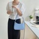 thumbnail image 3 of Bolso de mujer de primavera y verano, bolso de hombro de nicho, moderno, pequeño, cuadrado, estilo PU, elegante, para debajo del brazo, 3 of 6