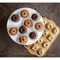 thumbnail image 2 of Molde para Bundt de Nordic Ware Charms, capacidad de 1.2 tazas, color dorado, 2 of 3