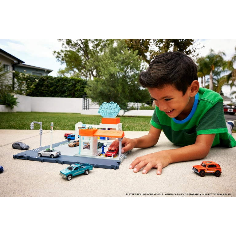 Matchbox car store wash playset