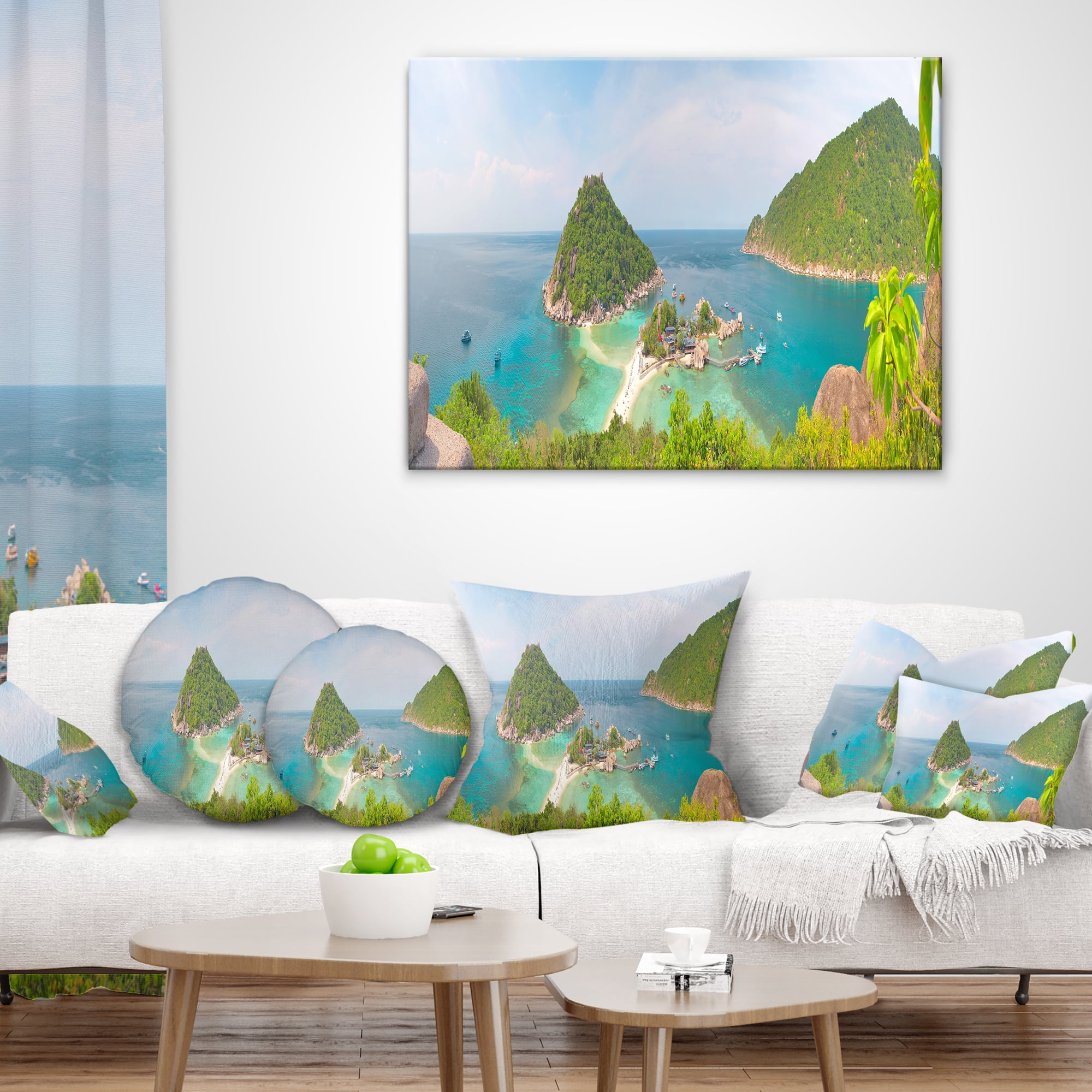 Designart Tropical Island Panorama - Landscape Photography Throw Pillow - 16x16