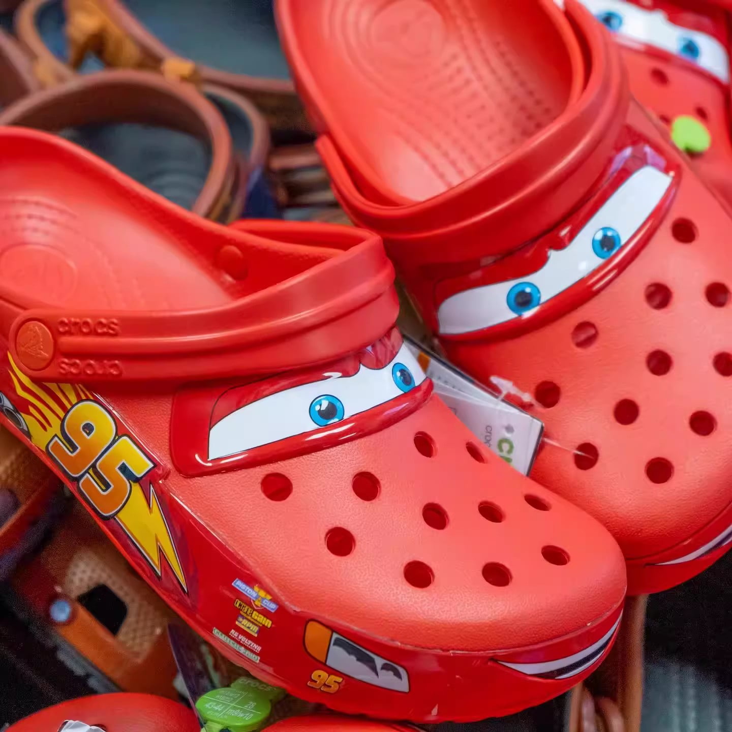 Lightning Mcqueen Shoes Aoger Disney Pixar Cartoon Waterproof Slippers  Outdoor Beach Shoes Sandals Casual Ankle-Wrap Eva Shoes - Walmart.ca