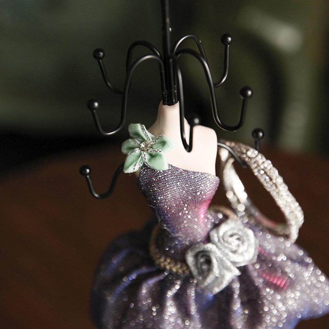 Langgg Charm Elegant Mannequin Jewelry Organizer Display Stand Hanging Model 3