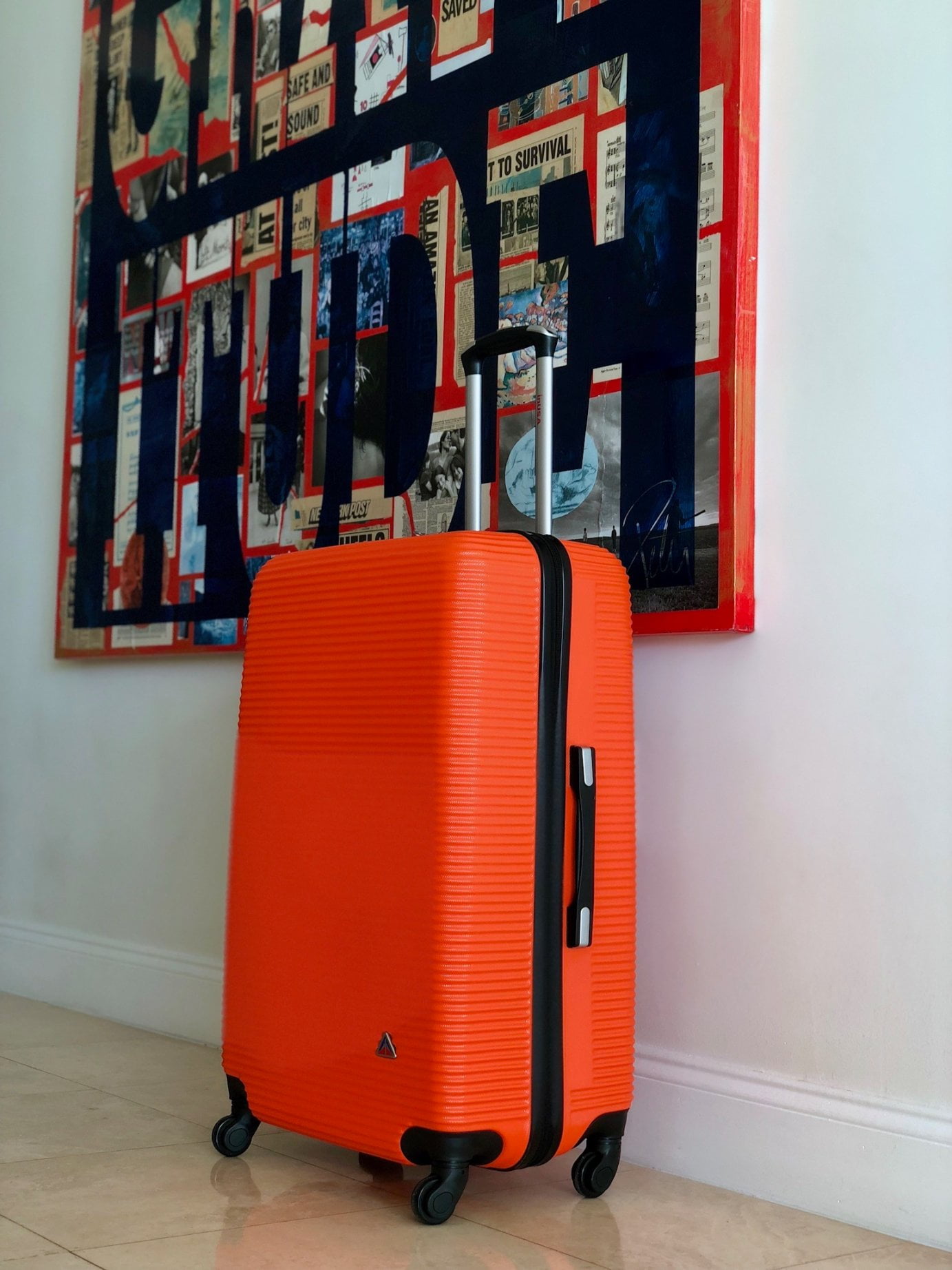 InUSA Royal 3-Piece Hardside Luggage Sets with Spinner Wheels, Handle, and Trolley, (20"/24"/28"), Orange