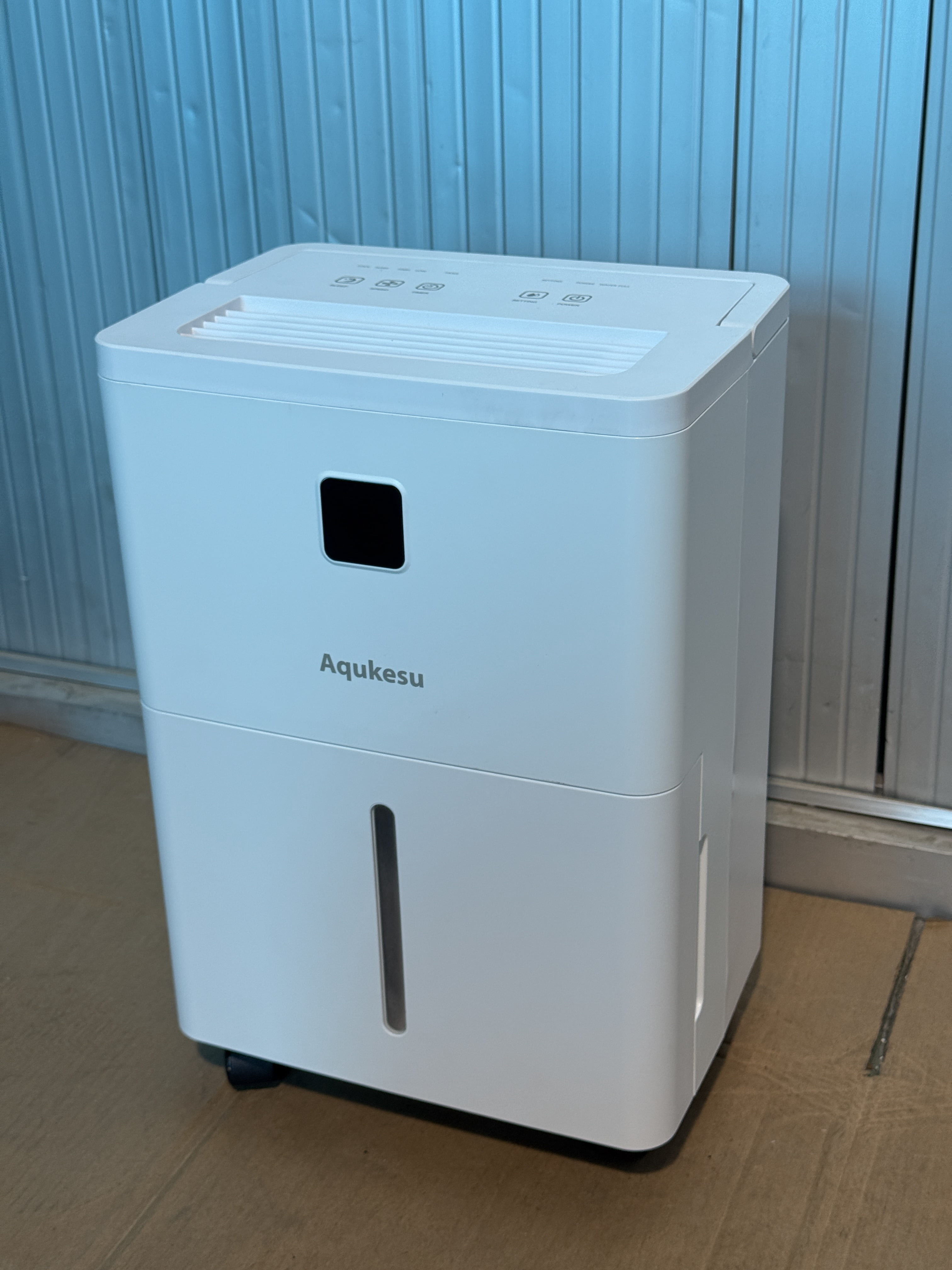 Aqukesu 10 Pints Dehumidifier for Spaces up to 2,500 Sq. Ft at Home, with Reusable, Washable Air Filter, 1.05 Gal Water Tank and Drain Hose, for Large & Medium Rooms, Basements