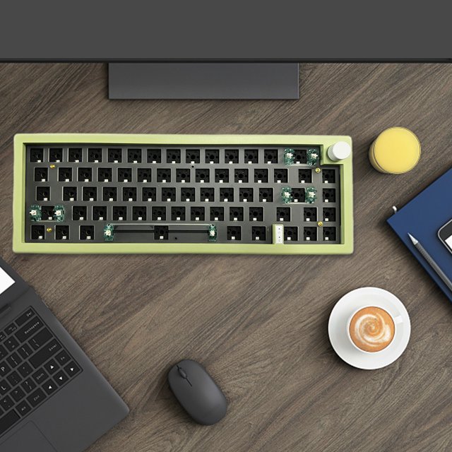 Teclado para juegos GMK67 Uso conveniente Accesorios para juegos retroiluminados RGB (Verde)