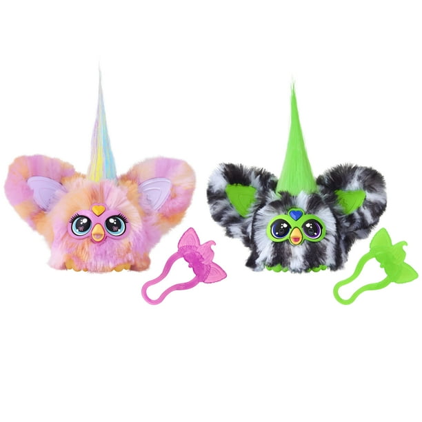 Furby Furblets Fierce & Fabulous, paquete de 2, Greenie-Meanie y May-May con 45 sonidos cada uno, juguetes electrónicos de peluche de Halloween para niñas y niños, a partir de 6 años (exclusivo de Ama