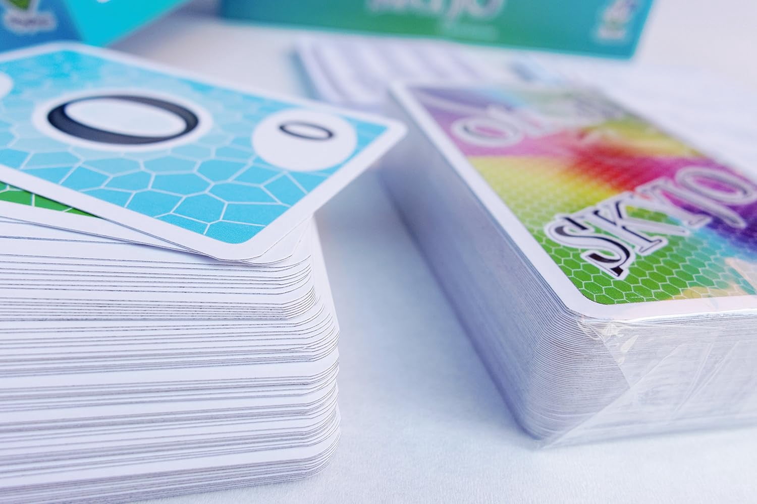 Magilano Skyjo The Ultimate Card Game, 2-8 Players, Ages 8+