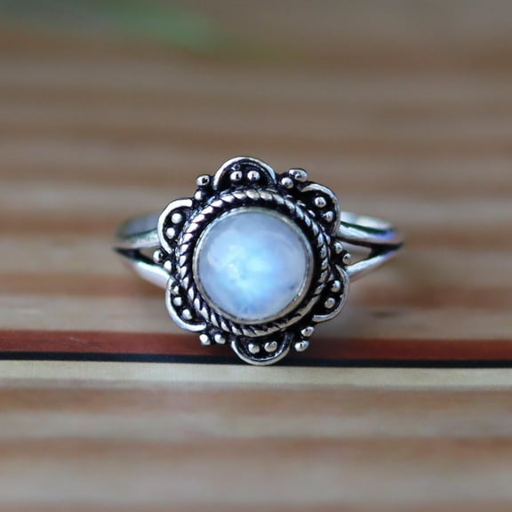Blue Fire Moonstone Ring, 925 Silver Ring, Crystal Ring, Floral Ring, Bohemian Ring, Vintage Ring, Pretty Ring, Statement Ring, Gift For Her