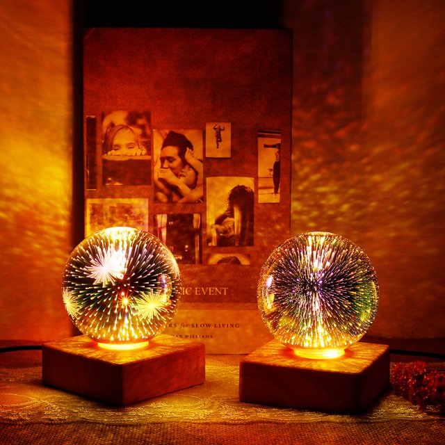 Muyoka Luz de noche de fuegos artificiales 3D Lámpara de mesa de bola de cristal Lámpara de mesa colorida alimentada por USB con base de madera Muyoka Hogar