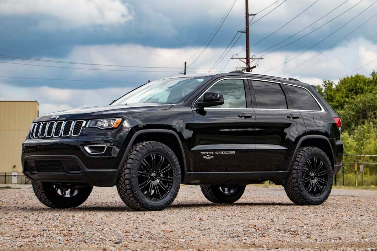 Rough Country 2.5 Lift Kit w/N3 Struts for 16-22 Jeep Grand Cherokee WK2 - 91430 Fits select: 2021 JEEP GRAND CHEROKEE LIMITED