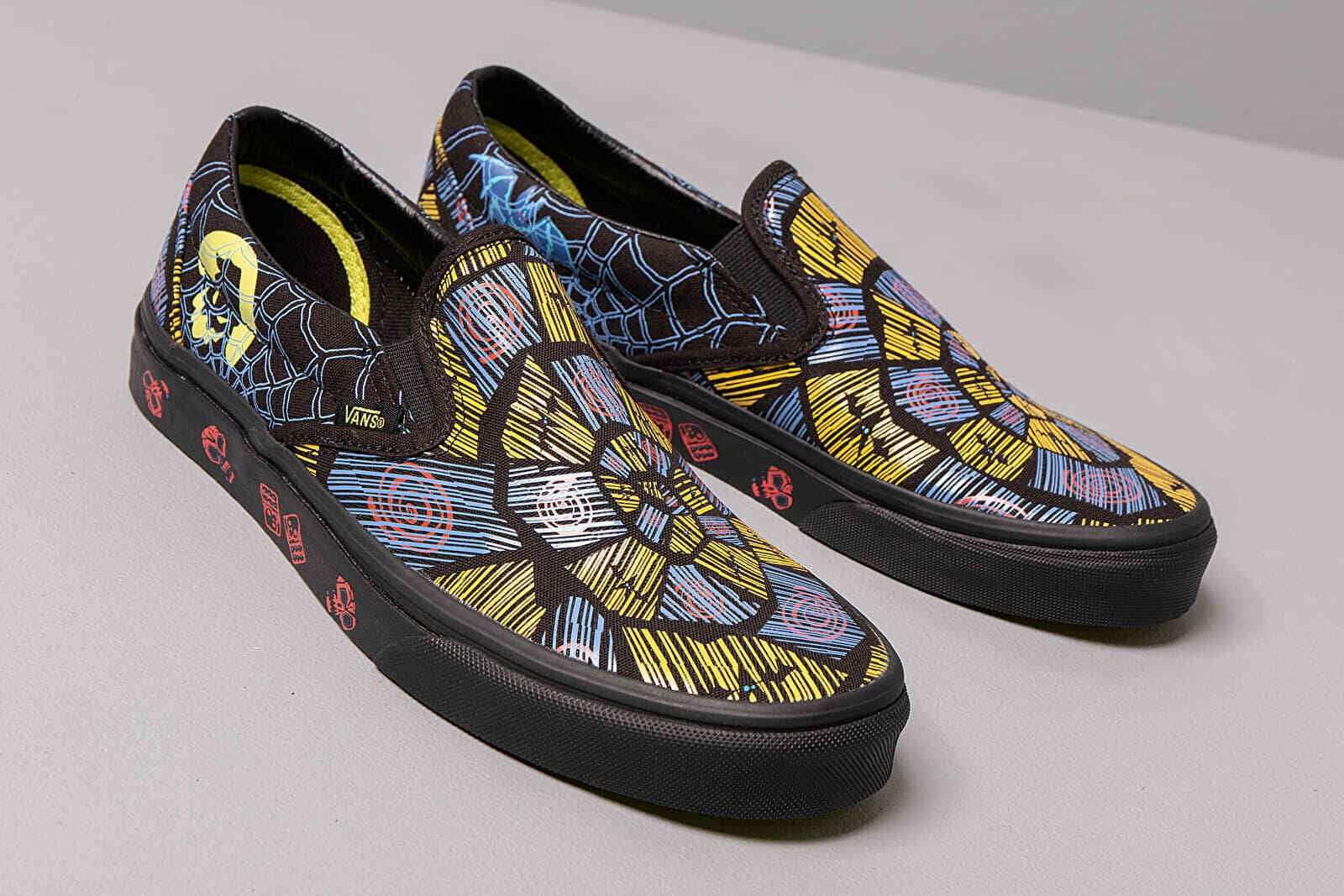 oogie boogie shoes vans