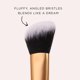 thumbnail image 3 of Brocha para corrector tarte Paw Angled de cerdas sintéticas suaves, 3 of 4