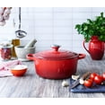 thumbnail image 3 of Horno holandés Le Creuset de hierro fundido esmaltado Signature, 2 litros, color cereza, 3 of 5