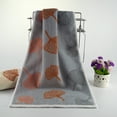 thumbnail image 2 of Juego de toallas de baño altamente absorbentes de algodón, 2 piezas -34*74cm-hoja de ginkgo- Toalla absorbente suave con estampado floral de hojas para baño, 2 of 5